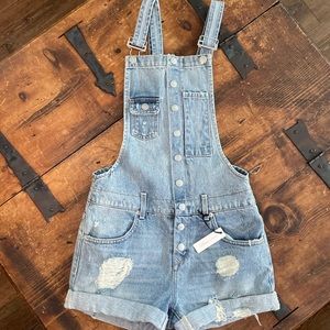 REVOLVE: Lovers + Friends XS Distressed Denim Short Overalls, brand new